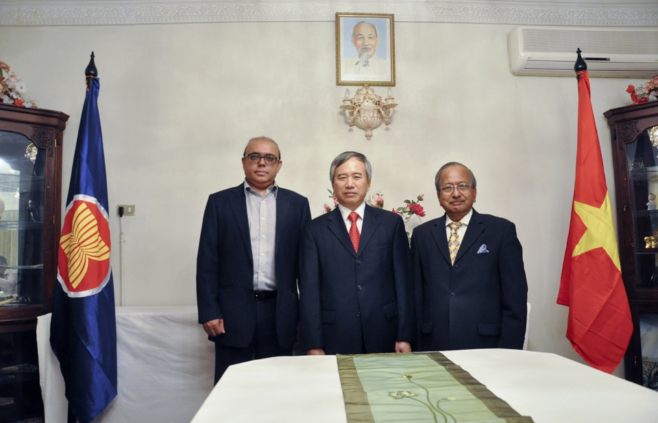 Kỷ niệm Ngày thống nhất đất nước và sinh nhật Bác tại Pakistan