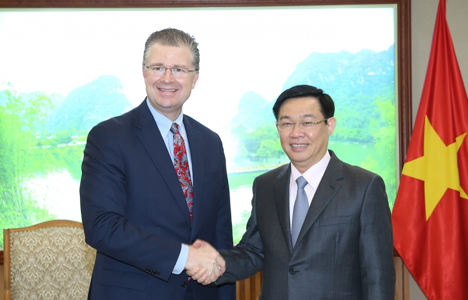 Phó Thủ tướng Vương Đình Huệ tiếp Đại sứ Hoa Kỳ và Brazil