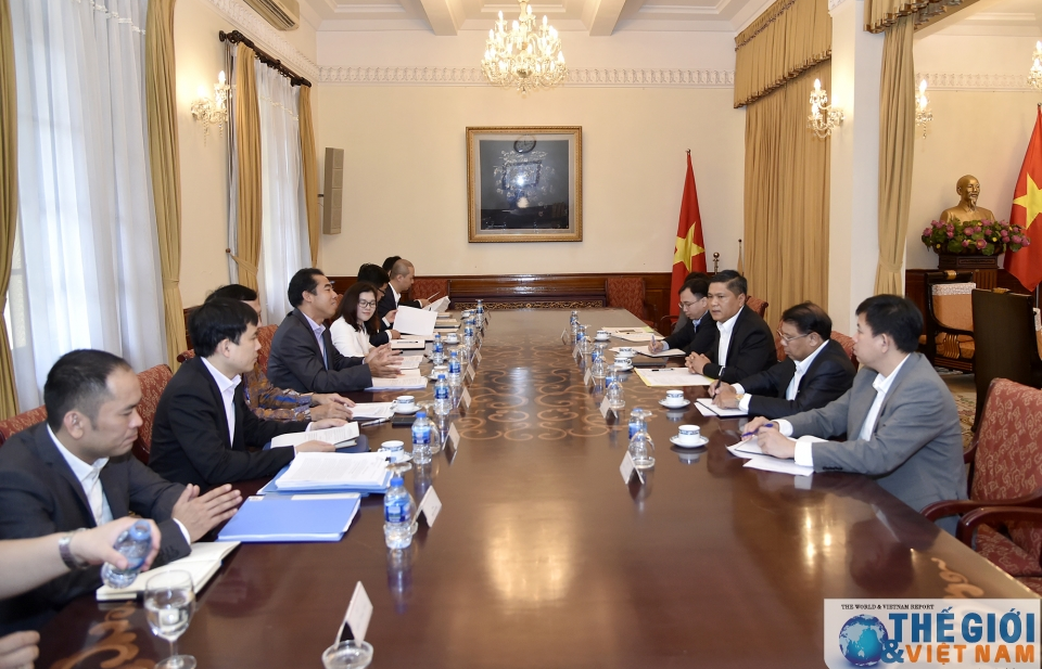 Trao đổi kinh nghiệm xây dựng Luật cơ quan đại diện giữa Việt Nam - Lào