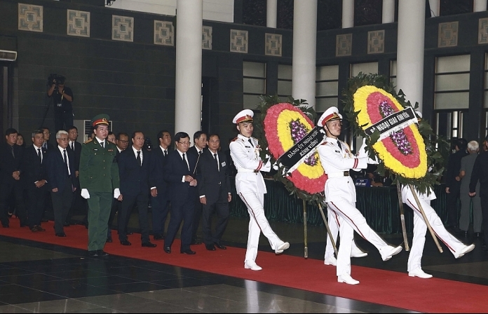 Đoàn Lãnh đạo Bộ Ngoại giao viếng nguyên Chủ tịch nước Lê Đức Anh