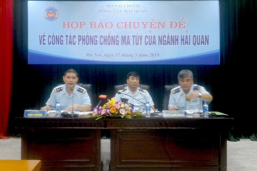 Ma tuý núp bóng hoạt động xuất nhập khẩu vào Việt Nam viet nam dang la tram trung chuyen ma tuy lon