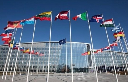 Chiến lược mới của NATO là loại bỏ Nga trong cuộc đua hạt nhân