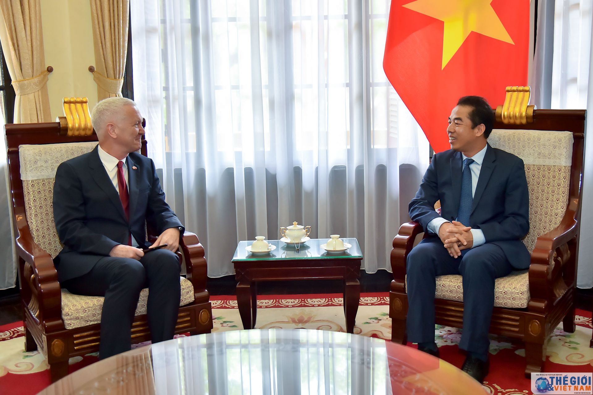 thu truong ngoai giao to anh dung tiep dai su thuy sy chao xa giao