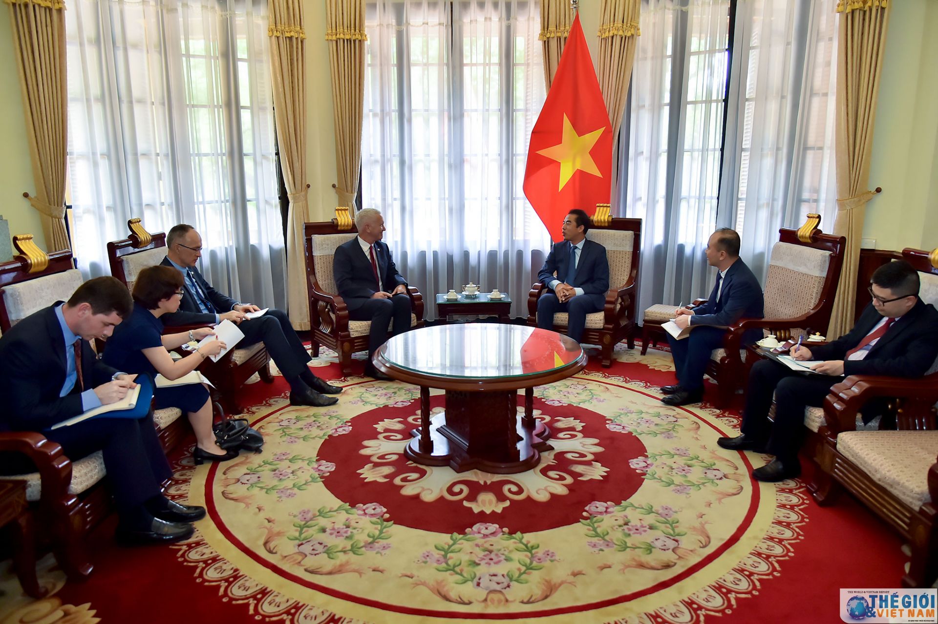 thu truong ngoai giao to anh dung tiep dai su thuy sy chao xa giao