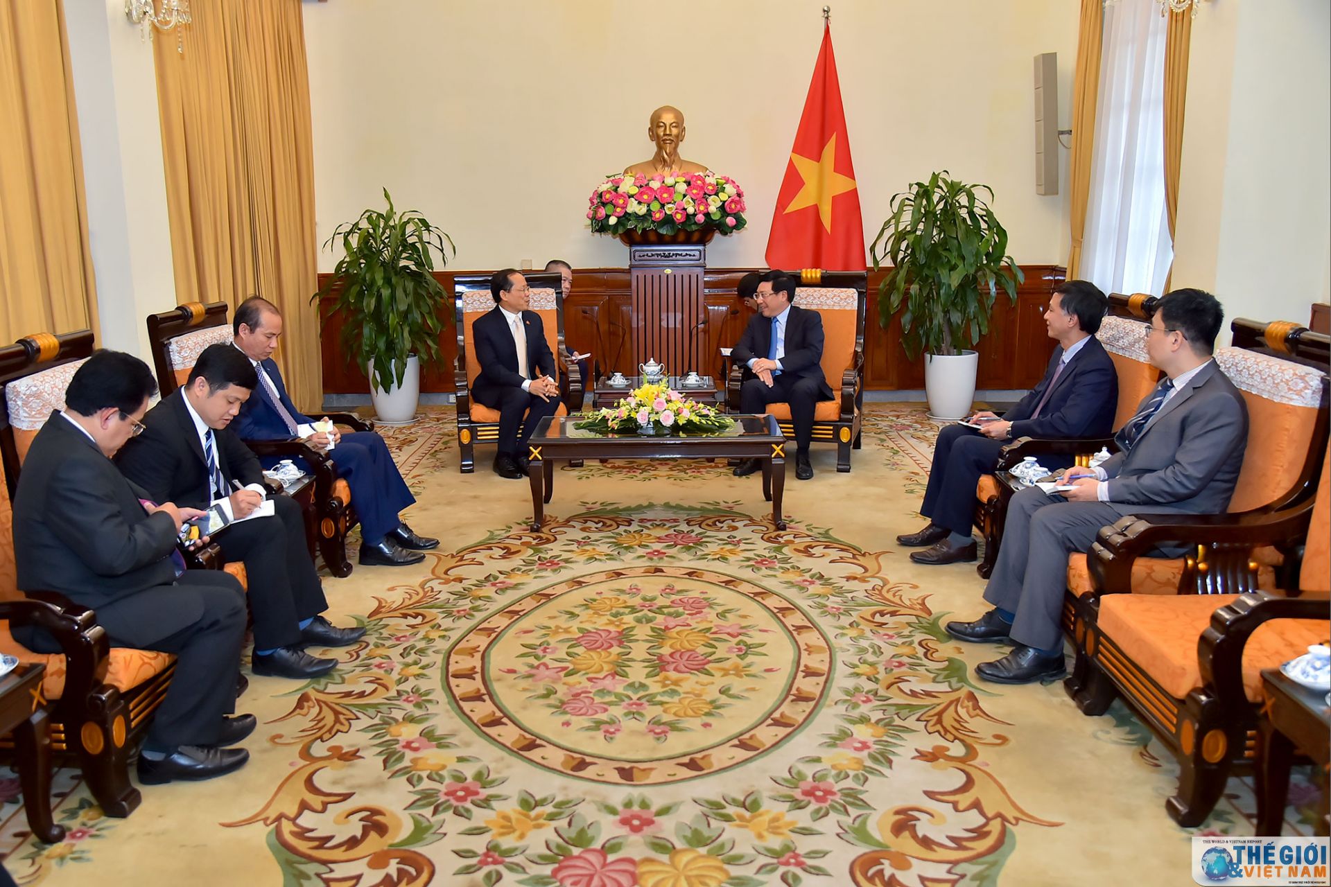 Phó Thủ tướng Phạm Bình Minh: Việt Nam coi trọng và ưu tiên tăng cường hợp tác với Campuchia pho thu tuong pham binh minh viet nam coi trong va uu tien tang cuong hop tac voi campuchia