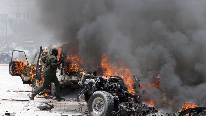 danh bom tren xe buyt it nhat 10 nguoi thiet mang o somalia