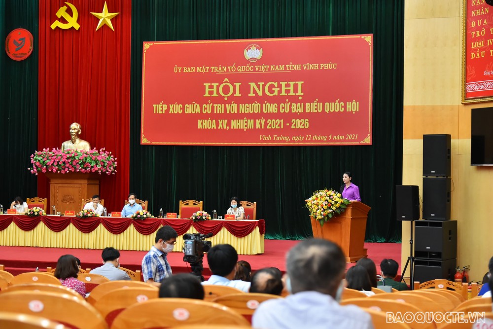 Bà Hoàng Thị Thúy Lan, Bí thư Tỉnh ủy tỉnh Vĩnh Phúc phát biểu vận động bầu cử tại huyện Vĩnh Tường, tỉnh Vĩnh Phúc. (Ảnh: Tuấn Anh) Bà Hoàng Thị Thúy Lan, Bí thư Tỉnh ủy tỉnh Vĩnh Phúc phát biểu vận động bầu cử tại huyện Vĩnh Tường, tỉnh Vĩnh Phúc. (Ảnh: Tuấn Anh)