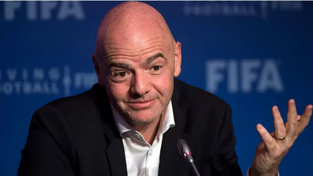 Chủ tịch FIFA Gianni Infantino tuyên bố sẽ nghiên cứu tổ chức World Cup 2 năm một lần.