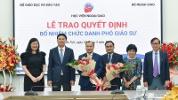 Học viện Ngoại giao trao quyết định bổ nhiệm chức danh Phó Giáo sư năm 2021