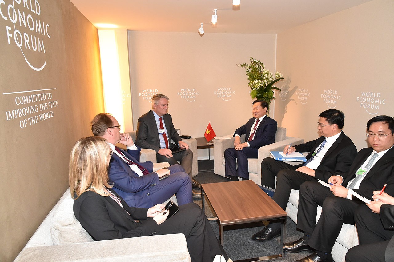 Phó Thủ tướng Chính phủ Lê Minh Khái tiếp Tổng Thư ký OECD Mathias Cormann.