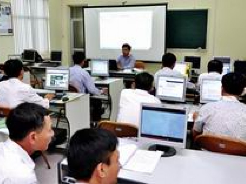 Nâng cao năng lực đội ngũ công chức, viên chức về pháp luật quốc tế