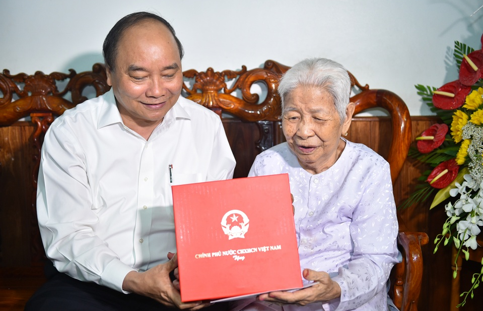 Tăng mức trợ cấp đối với người có công