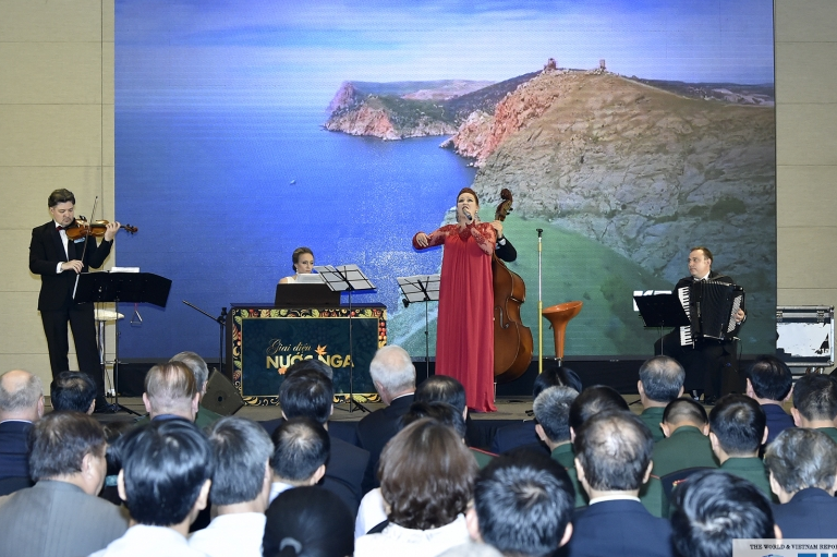 Chiêu đãi dịp Ngày Quốc khánh Nga tại Hà Nội