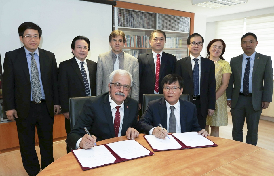 Viện Hàn lâm Khoa học Xã hội Việt Nam thăm làm việc Thổ Nhĩ Kỳ