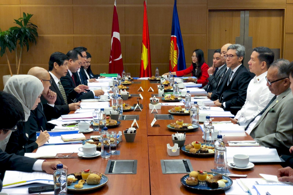 Việt Nam bàn giao chức Chủ tịch Ủy ban ASEAN tại Thổ Nhĩ Kỳ viet nam ban giao chu chu tich uy ban asean tai tho nhi ky