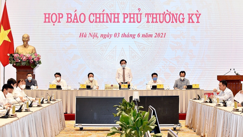 Họp báo Chính phủ thường kỳ tháng 5/2021: Không nói thiếu nguồn lực chống dịch Covid-19
