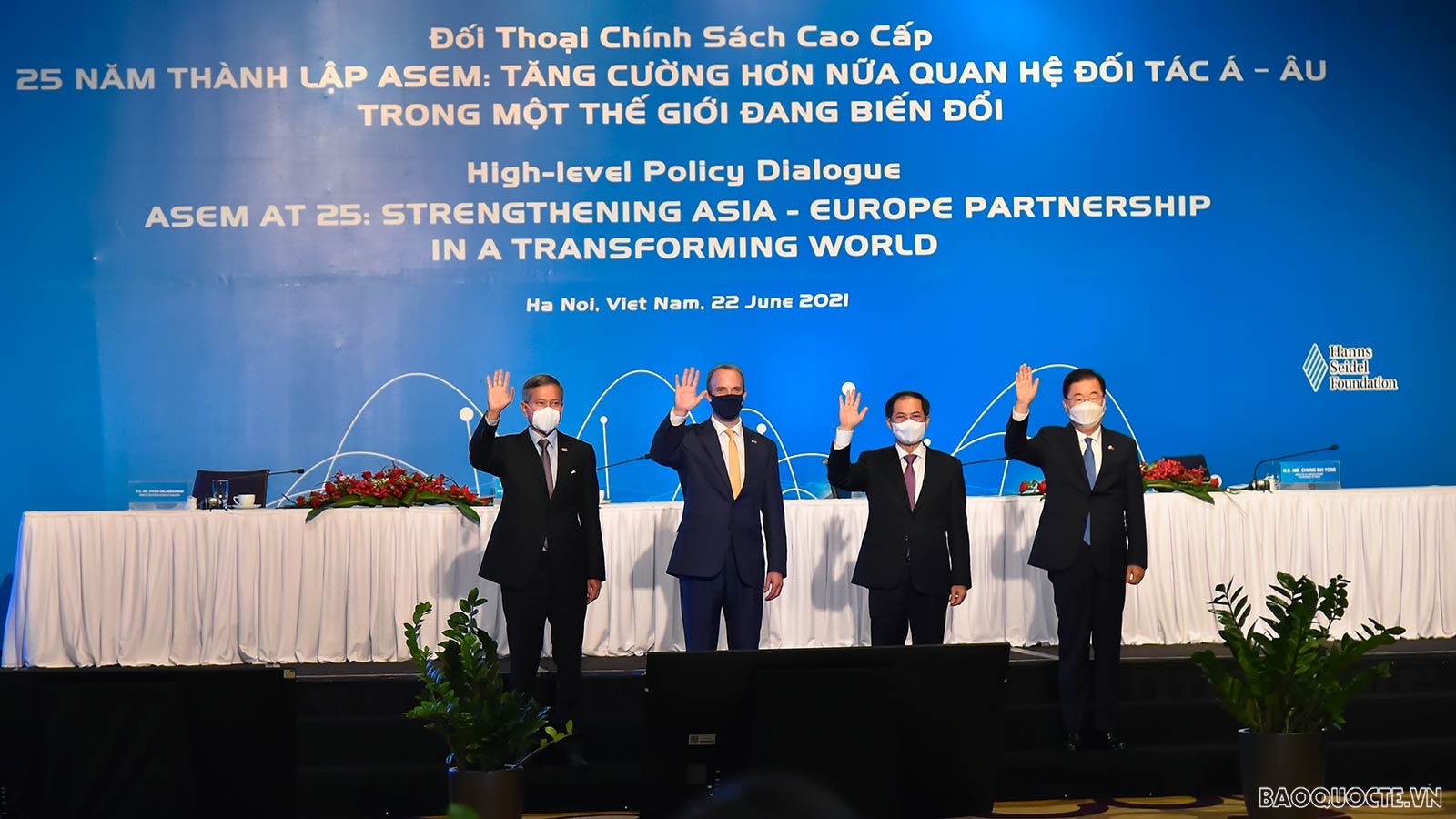 Hoạt động của Bộ trưởng Ngoại giao nước ngoài đầu tiên thăm Việt Nam trong năm 2021