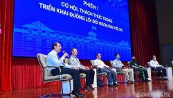 Chính sách đối ngoại: Phối hợp hiệu quả giữa ba trụ cột của đối ngoại, lấy người dân và doanh nghiệp làm trung tâm phục vụ