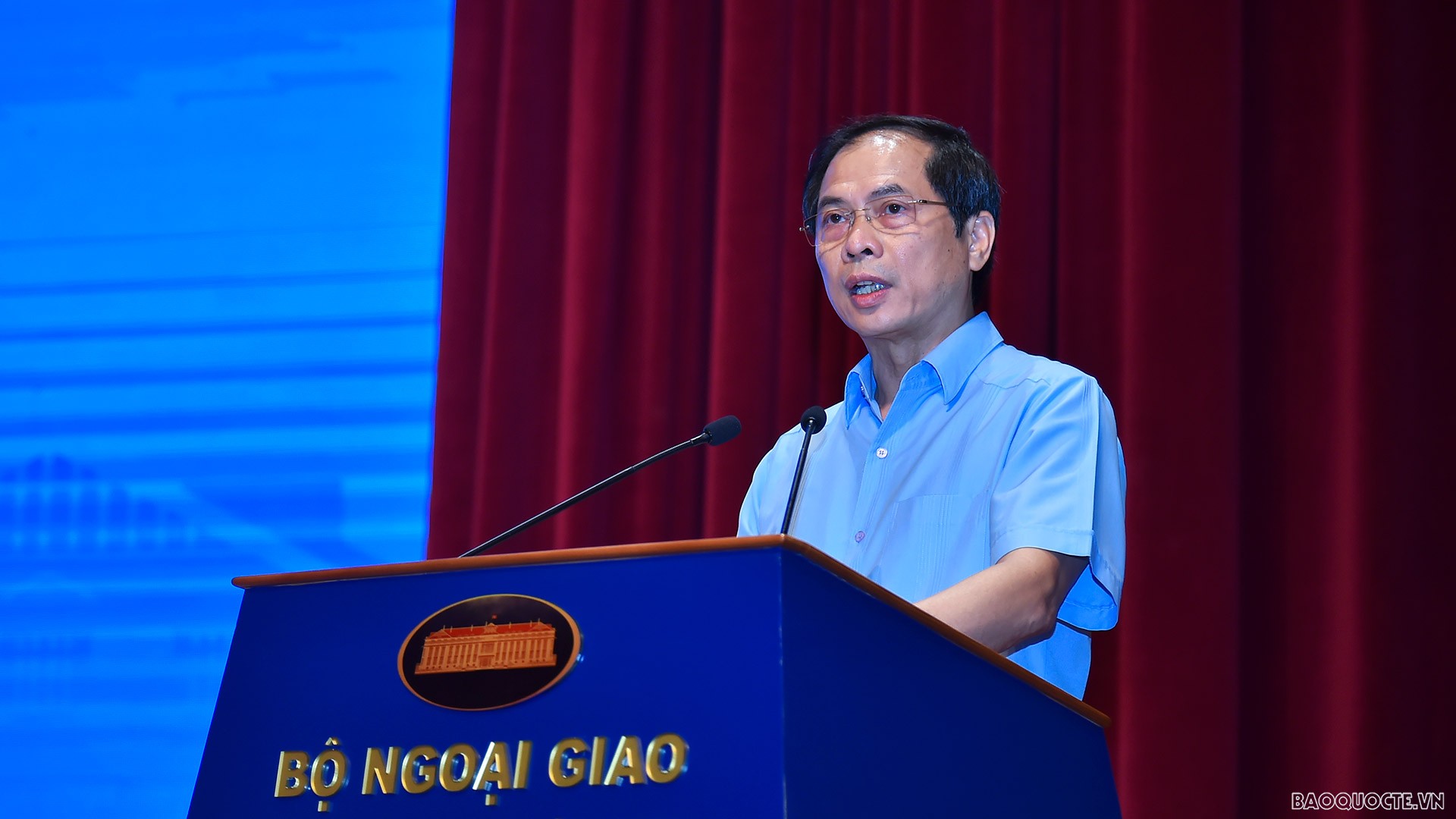 Chính sách đối ngoại: Phối hợp hiệu quả giữa ba trụ cột của đối ngoại, lấy người dân và doanh nghiệp làm trung tâm phục vụ