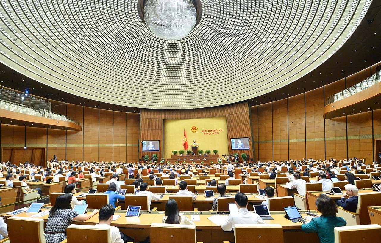 Phiên chất vấn và trả lời chất vấn đối với nhóm vấn đề thuộc lĩnh vực giao thông.