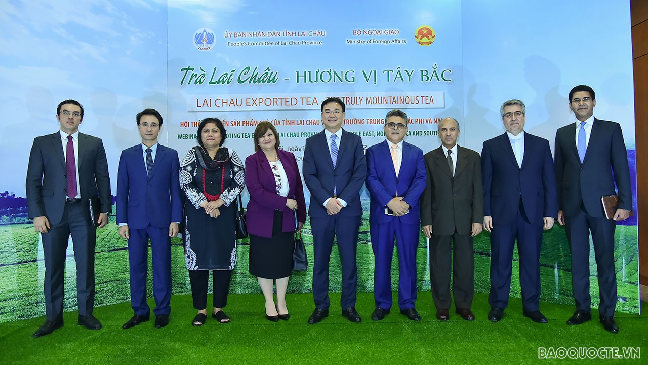 Ngày 15/6, Thứ trưởng Ngoại giao Phạm Quang Hiệu dự và phát biểu khai mạc Hội thảo tăng cường xuất khẩu trà của tỉnh Lai Châu vào thị trường Trung Đôn