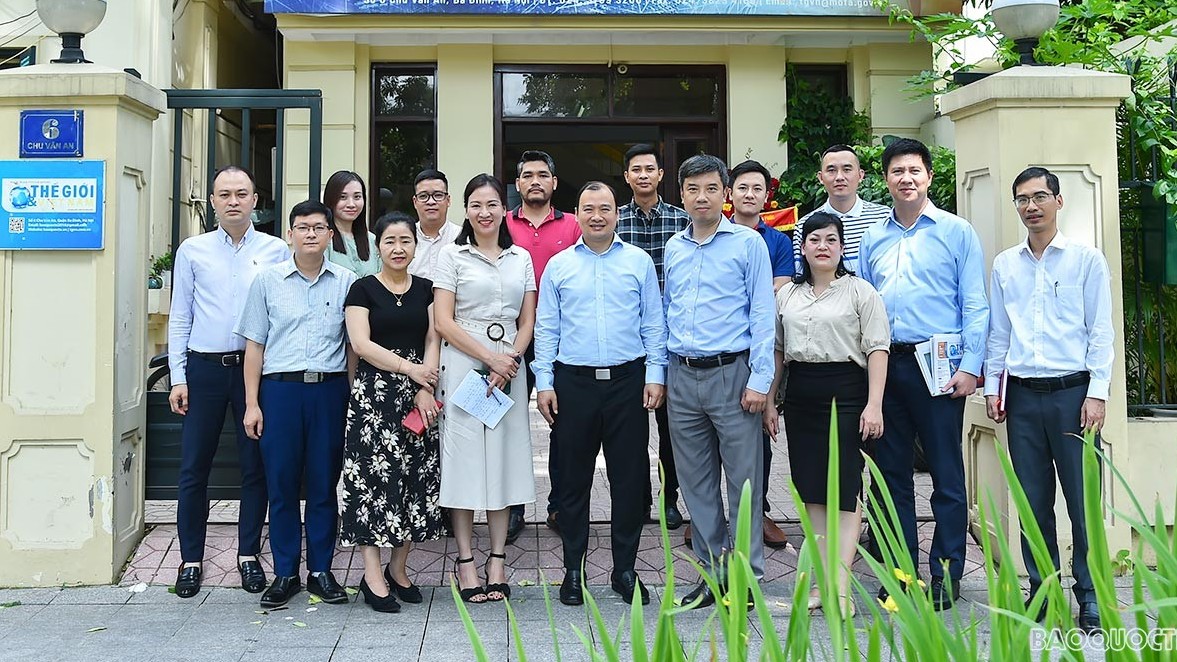 Phó Trưởng ban Tuyên giáo Trung ương chúc mừng Báo Thế giới & Việt Nam