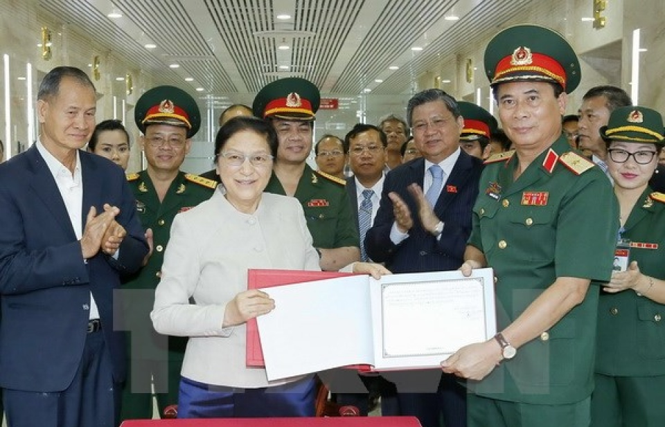 Chủ tịch Quốc hội Lào Pany Yathotou thăm và làm việc tại Sơn La