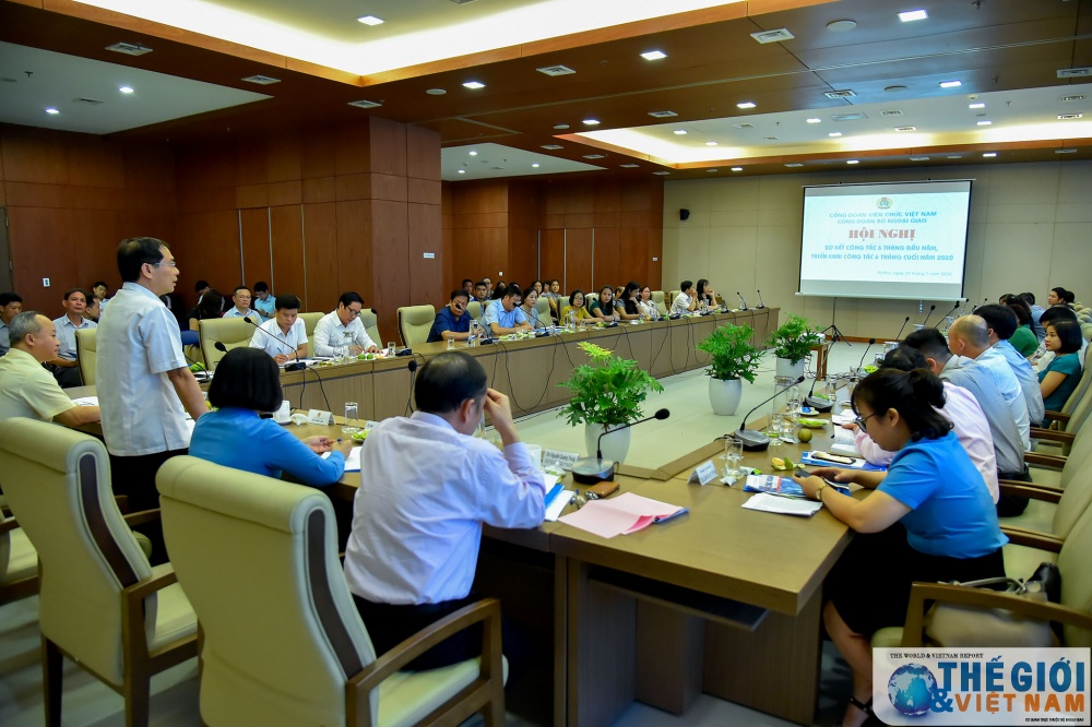 cong doan bo ngoai giao ho tro can bo nhan vien do anh huong cua dai dich covid 19 2