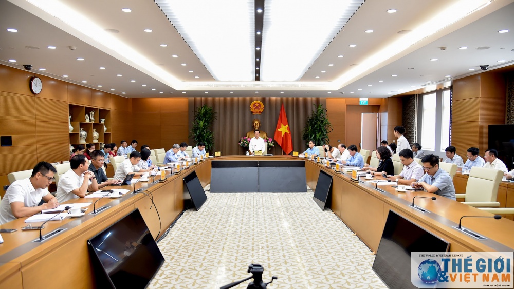 ngay 2372020 pho thu tuong bo truong ngoai giao pham binh minh chu tri hop to cong tac lien nganh ve thu hut dau tu nuoc ngoai anh tuan anh 3