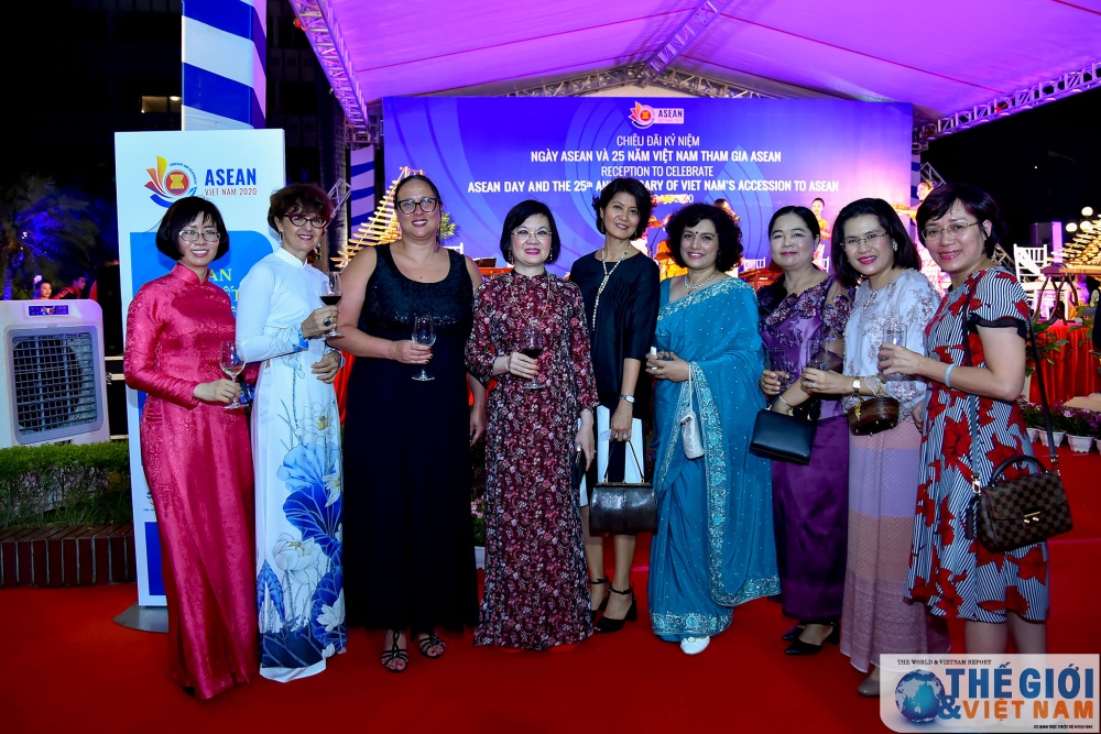 Phó Thủ tướng Phạm Bình Minh: Việt Nam luôn gắn bó với ngôi nhà chung ASEAN pho thu tuong pham binh minh viet nam luon gan bo voi ngoi nha chung asean 12