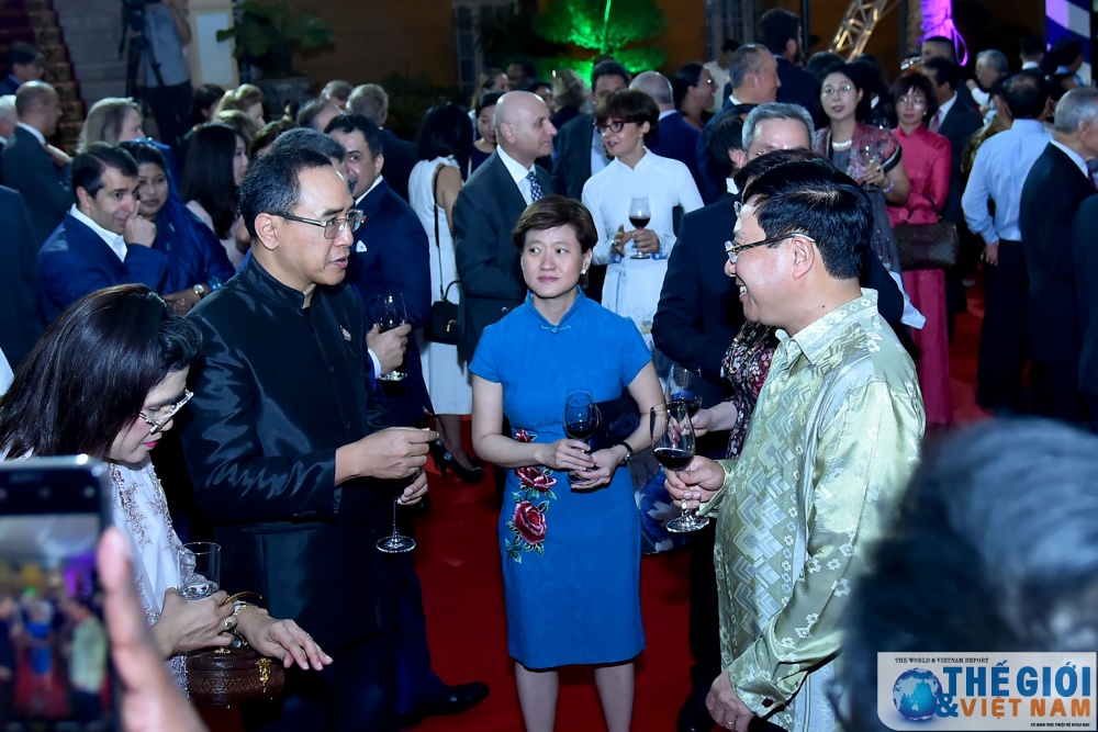 pho thu tuong pham binh minh viet nam luon gan bo voi ngoi nha chung asean 6