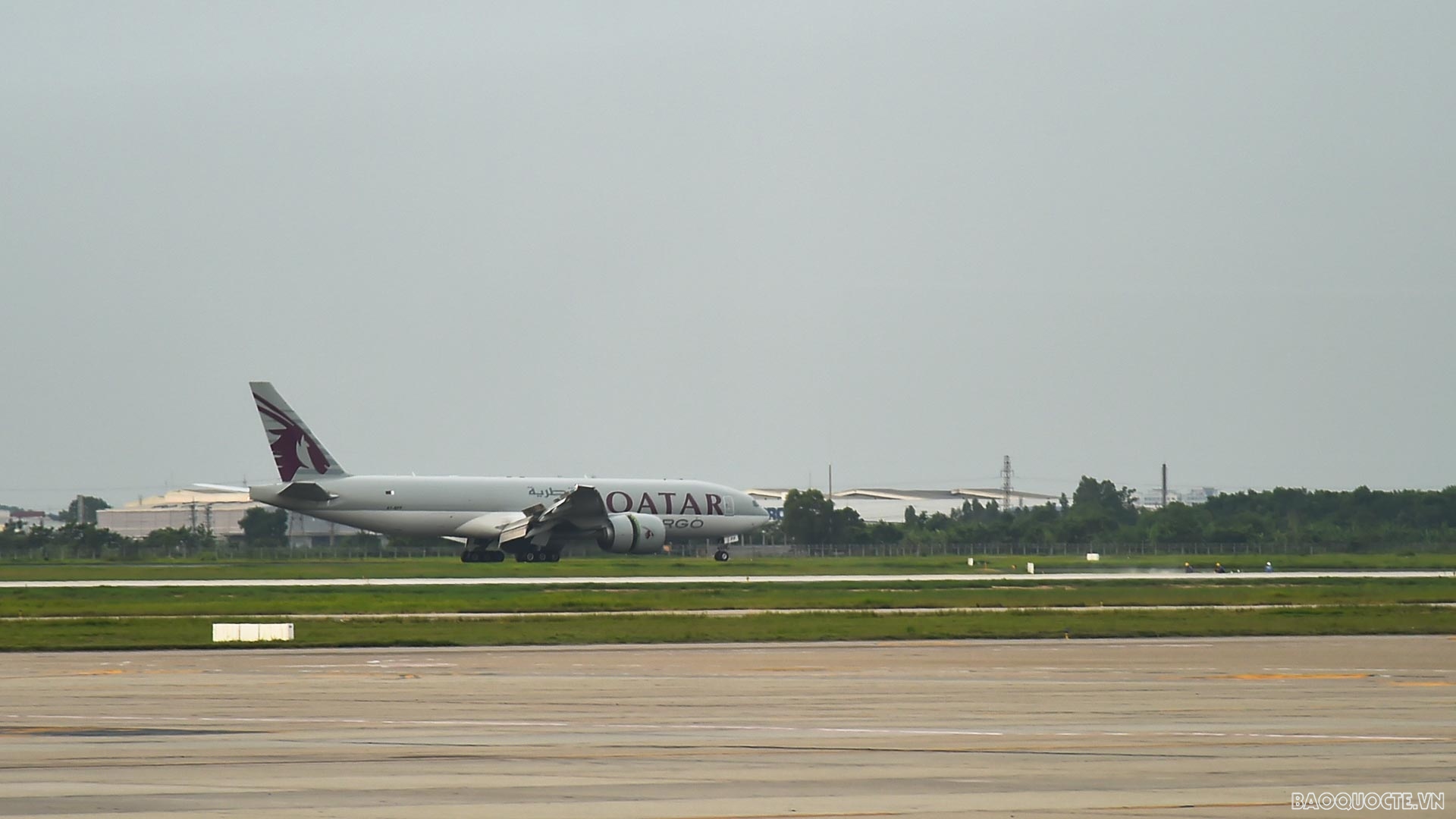 Hơn 1,5 triệu liều vaccine do Hoa Kỳ tài trợ đã về Sân bay Quốc tế Nội Bài Toàn cảnh hơn 1,5 triệu liều vaccine ngừa Covid-19 do Hoa Kỳ tài trợ về Sân bay Quốc tế Nội Bài