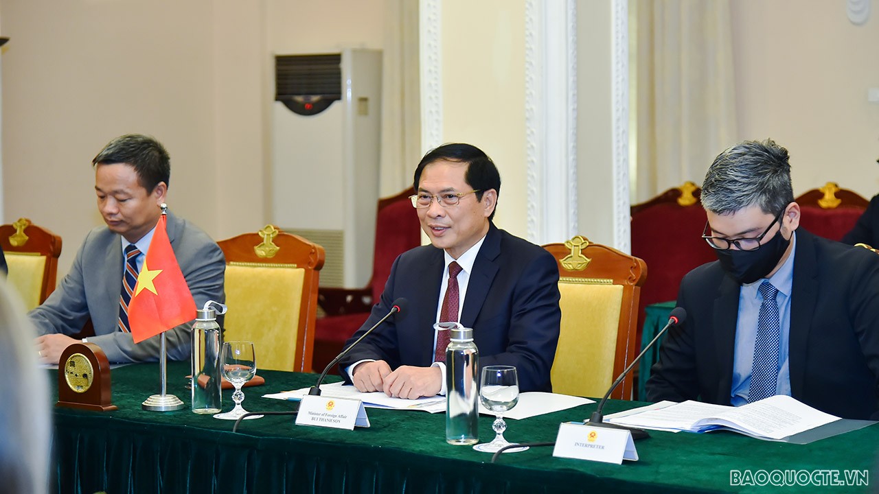 Bộ trưởng Ngoại giao Bùi Thanh Sơn đón và hội đàm với Bộ trưởng Ngoại giao Argentina Santiago Andres Cafiero