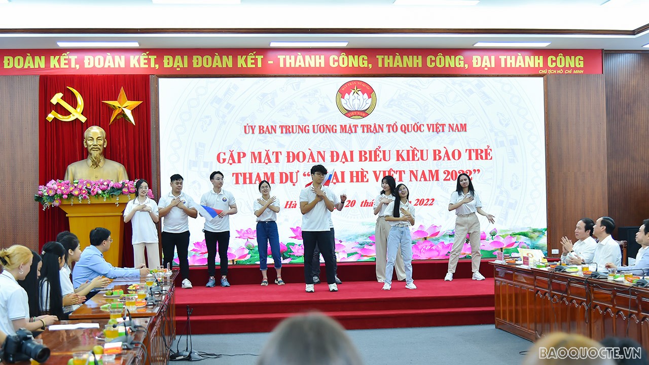 Mặt trận Tổ quốc gặp mặt hơn 100 đại biểu kiều bào trẻ dự ‘Trại hè Việt Nam năm 2022’