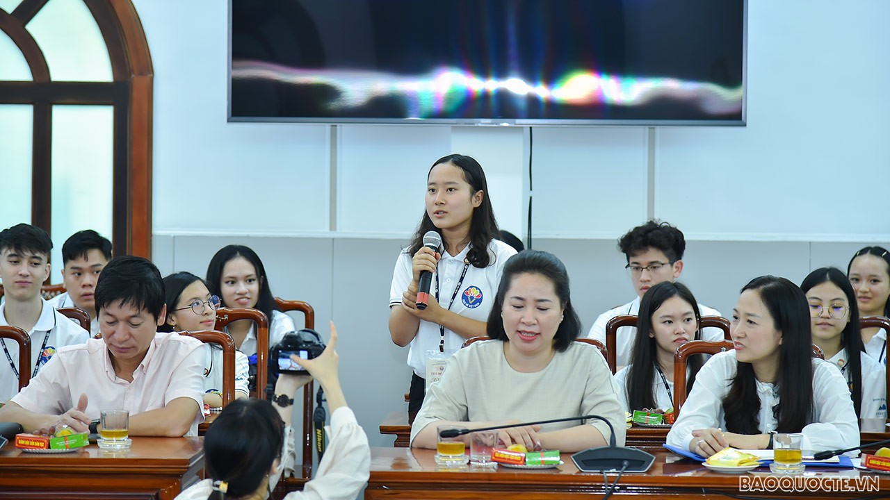 Mặt trận Tổ quốc gặp mặt hơn 100 đại biểu kiều bào trẻ dự ‘Trại hè Việt Nam năm 2022’