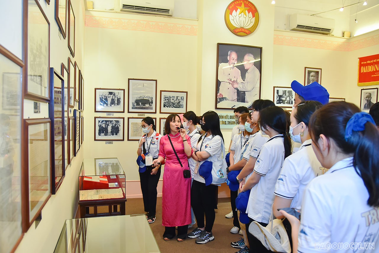 Mặt trận Tổ quốc gặp mặt hơn 100 đại biểu kiều bào trẻ dự ‘Trại hè Việt Nam năm 2022’