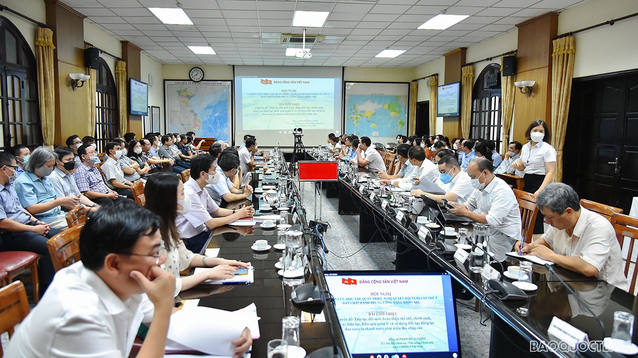 Đảng ủy Bộ Ngoại giao tổ chức Hội nghị trực tuyến kết nối với Hội nghị toàn quốc quán triệt Nghị quyết Hội nghị Trung ương 5, khóa XIII