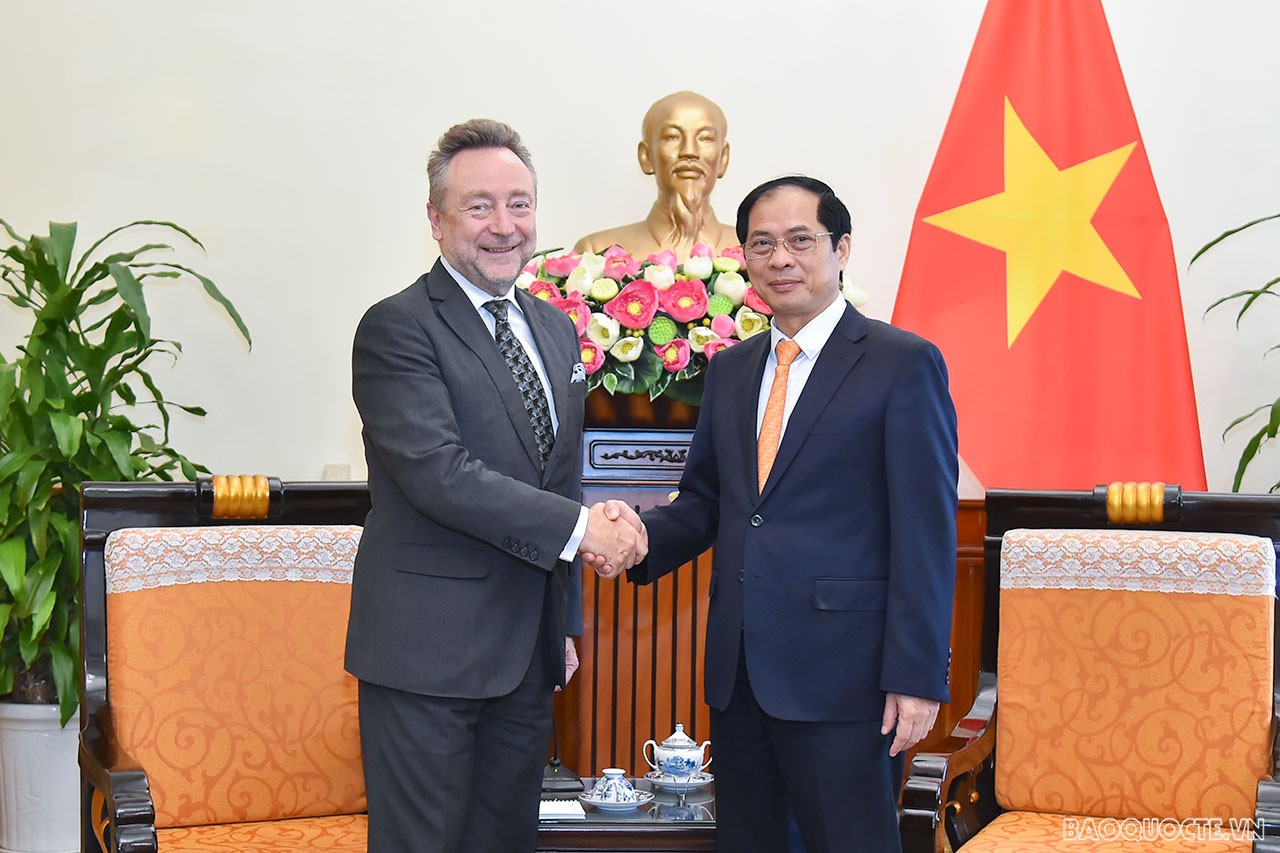 Bộ trưởng Ngoại giao Bùi Thanh Sơn: Quan hệ hợp tác Việt Nam- Czech có nhiều chuyển biến về chất Bộ trưởng Ngoại giao Bùi Thanh Sơn: Quan hệ hợp tác Việt Nam-Czech có nhiều chuyển biến về chất