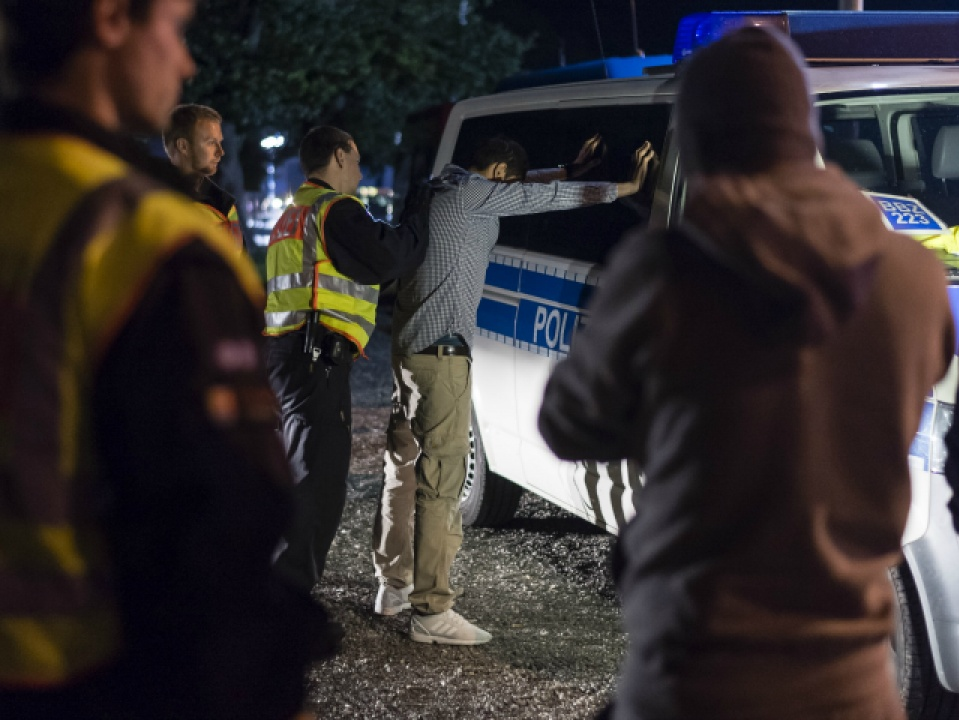 Italy triệt phá một đường dây buôn người quốc tế