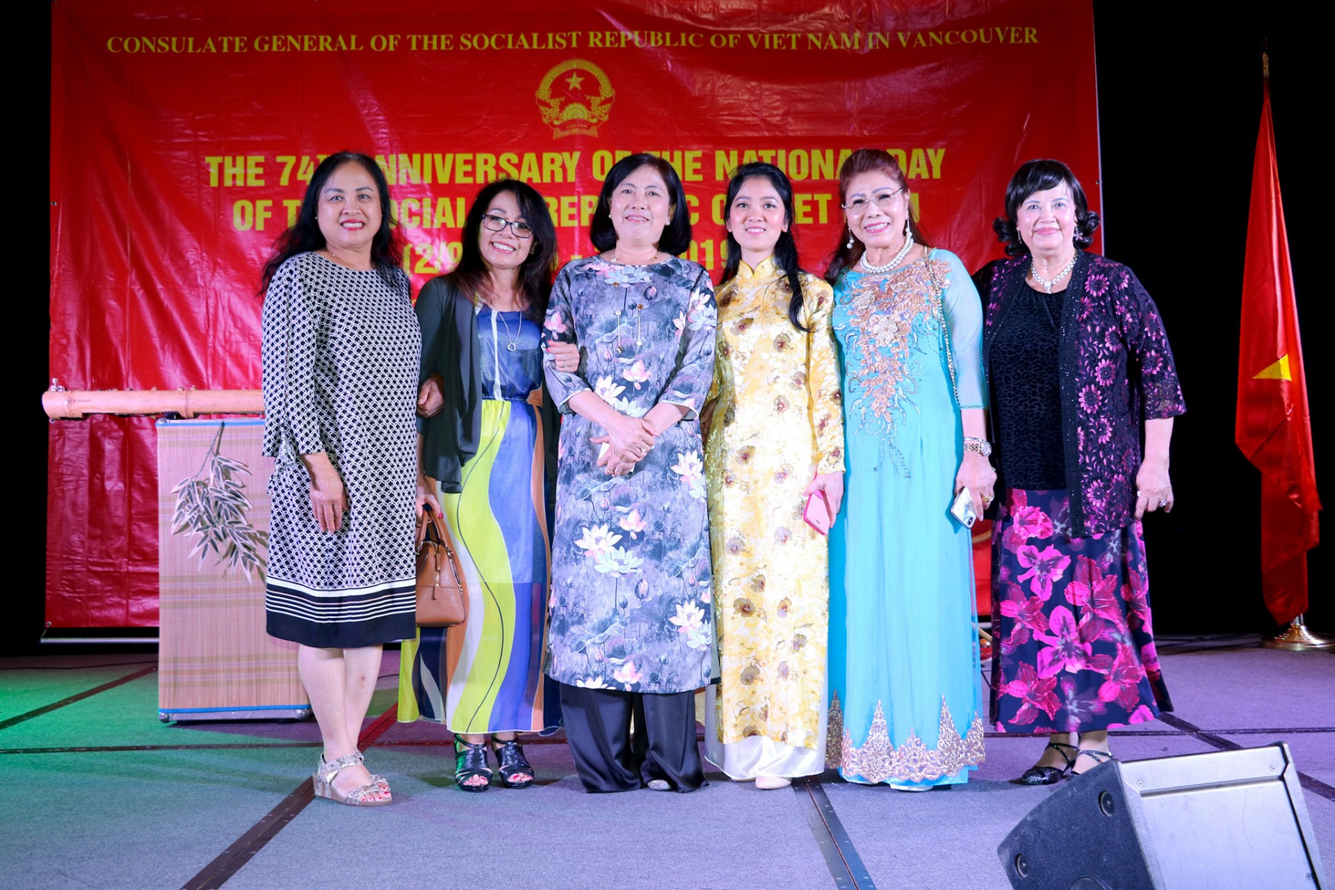 long trong ky niem quoc khanh 29 tai vancouver