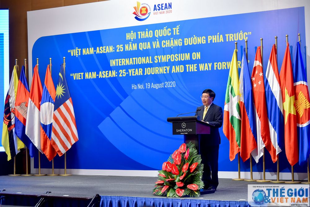 khai-mac-hoi-thao-quoc-te-viet-nam-asean-25-nam-va-chang-duong-phia-truoc