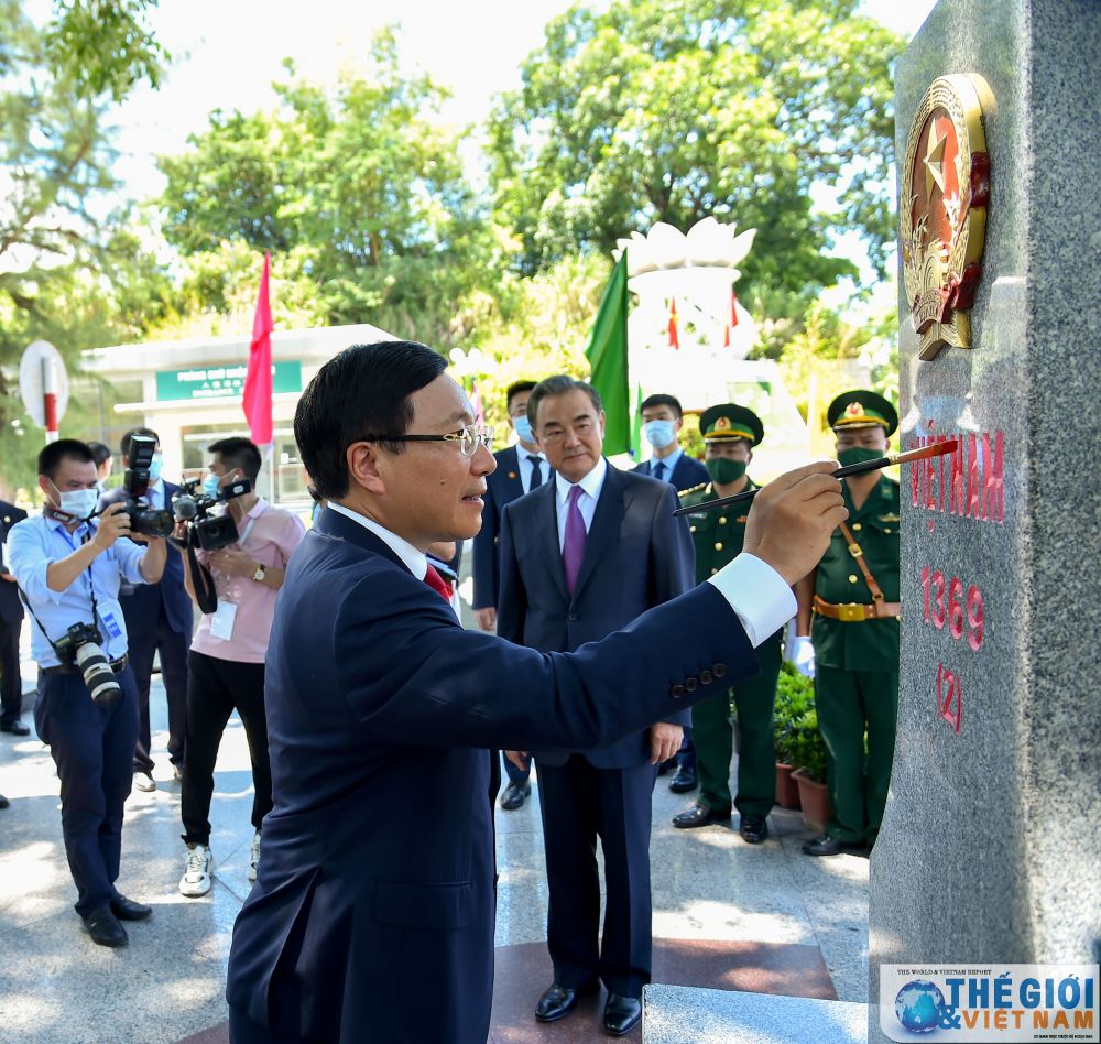 viet nam trung quoc ky niem 20 nam ky ket hiep uoc bien gioi va 10 nam trien khai 3 van kien phap ly tren dat lien