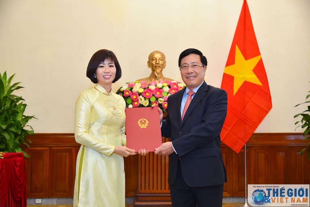 pho thu tuong pham binh minh trao quyet dinh bo nhiem 4 tong lanh su