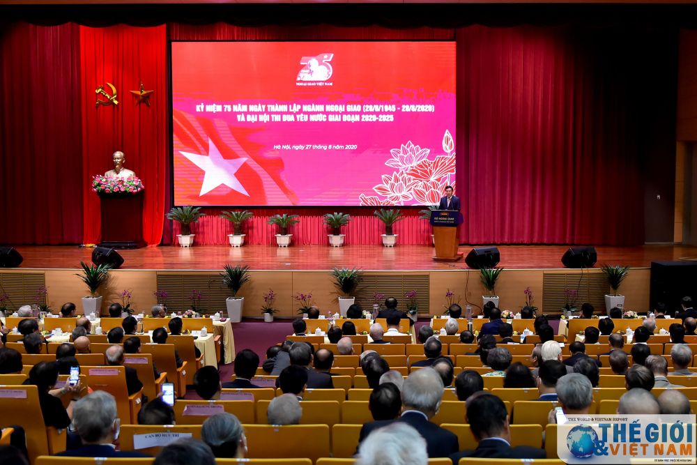Trực tuyến Thủ tướng dự chương trình kỷ niệm 75 năm Ngày thành lập ngành Ngoại giao Việt Nam truc tuyen thu tuong du chuong trinh ky niem 75 nam ngay thanh lap nganh ngoai giao viet nam