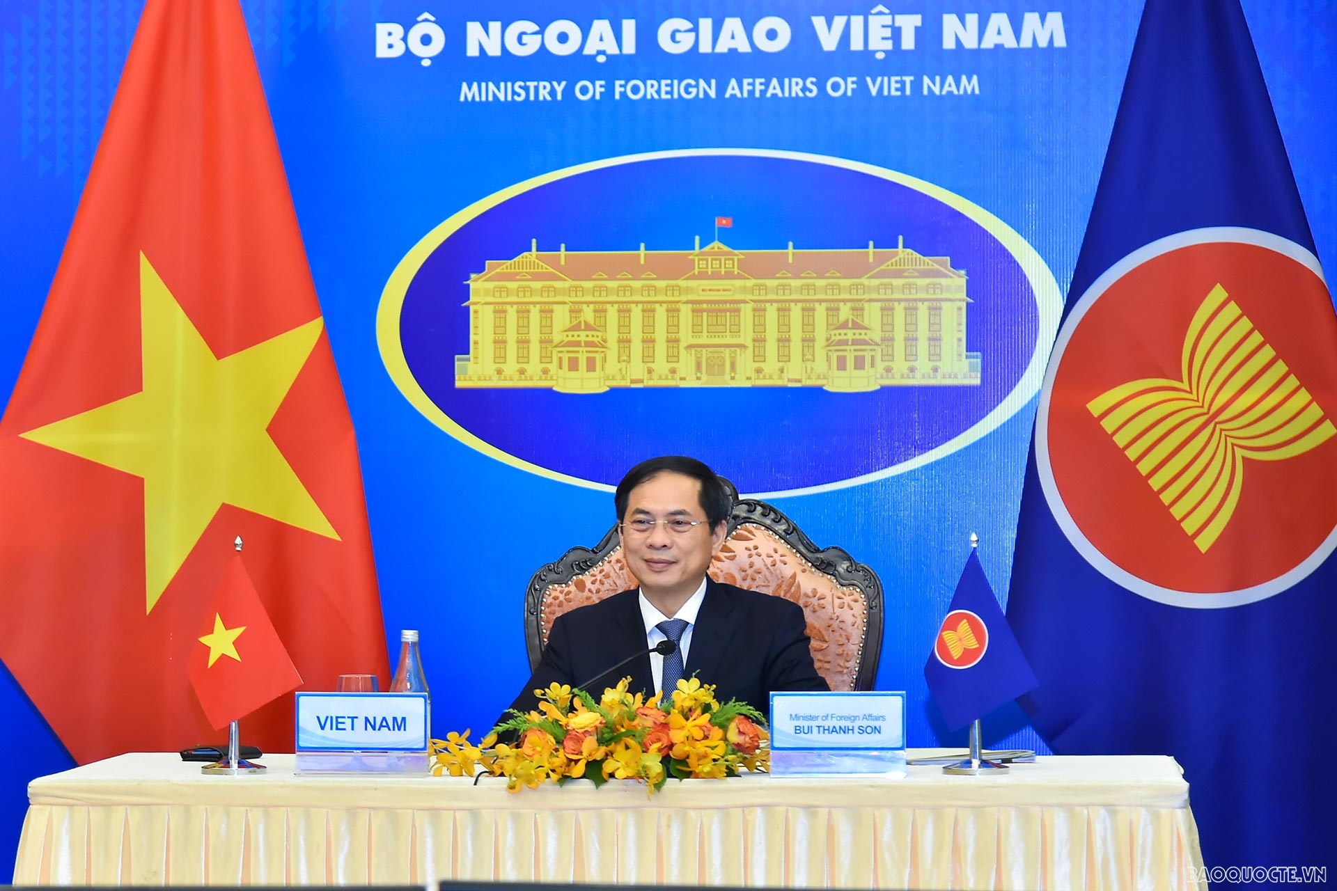 AMM-54: ASEAN-Nhật Bản đã trở thành những người bạn tin cậy trên tinh thần ‘trái tim tới trái tim’ AMM-54: ASEAN-Nhật Bản đã trở thành những người bạn tin cậy trên tinh thần ‘trái tim tới trái tim’