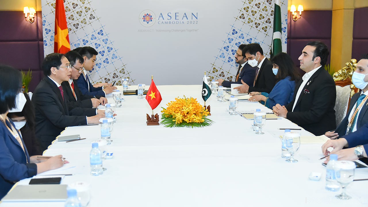 AMM-55: Trách nhiệm trong hợp tác, kiên trì với hòa bình, cam kết với ổn định, bền vững trong phát triển, ra Tuyên bố về Eo biển Đài Loan AMM-55: Trách nhiệm trong hợp tác, kiên trì với hòa bình, cam kết với ổn định, bền vững trong phát triển, ra Tuyên bố về Eo biển Đài Loan