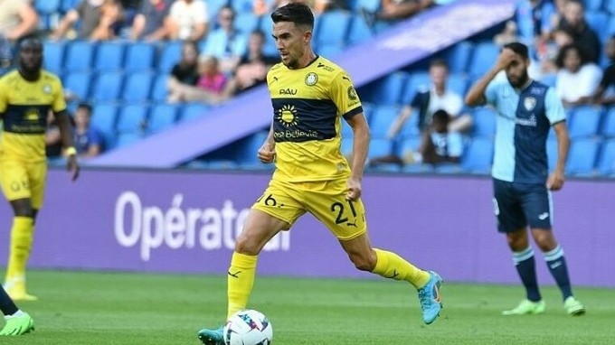 Quang Hải chơi tốt trong trận Pau hoà chủ nhà Havre ở vòng ba Ligue 2