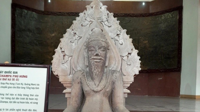 Chiêm ngưỡng 3 bảo vật quốc gia quý hiếm ở Quảng Ngãi