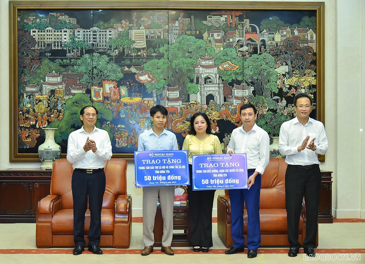 Hưng Yên phối hợp với Bộ Ngoại giao trong triển khai công tác đối ngoại phục vụ phát triển kinh tế - xã hội Hưng Yên phối hợp với Bộ Ngoại giao trong triển khai công tác đối ngoại phục vụ phát triển kinh tế - xã hội