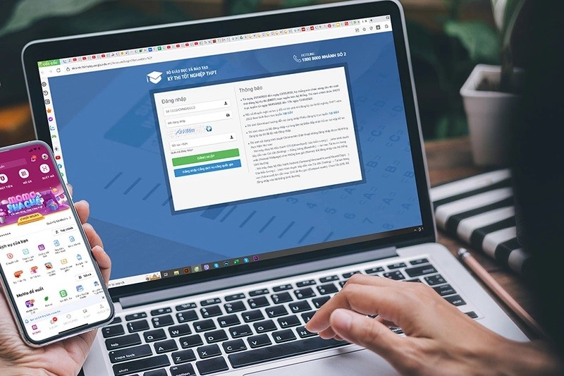 Năm đầu tiên phí xét tuyển đại học, cao đẳng sẽ thanh toán hoàn toàn online. (Nguồn: Vietnmanet)